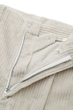 画像をギャラリービューアに読み込む, Lot.861 Wide Wale Cords Double Pleats Trousers -White-